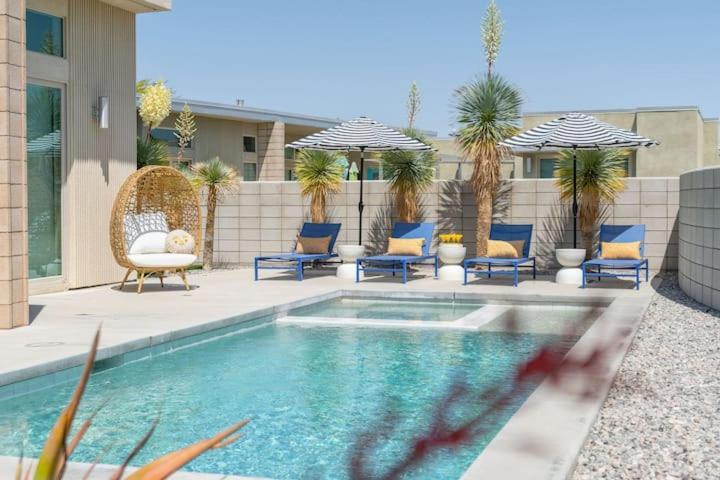 Chic Luxurious Desert Home- Private Pool Hot Tub Palm Springs Exterior photo